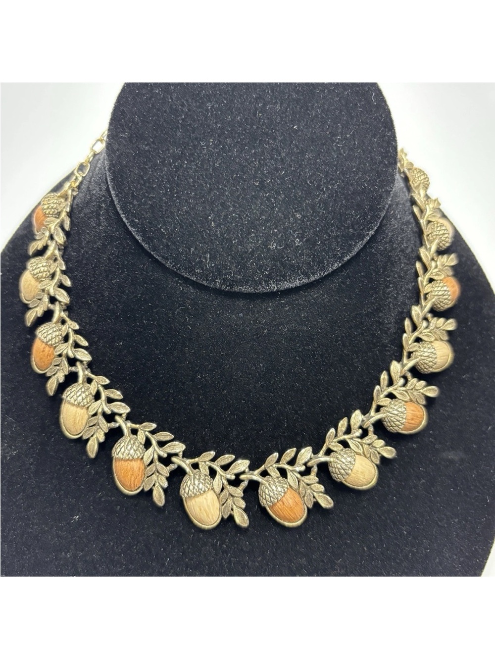 Vintage Attributed To Coro For Knotts Berry Farm Necklace Acorn Goldtone